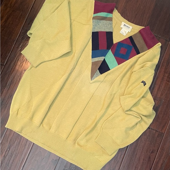 Boss V-Neck Sweater in Yellow with Multicolor Collar